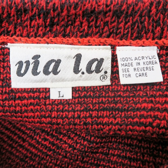 Vintage 80s Via l.A. Newspaper AOP Red Sweater - Picture 9 of 9